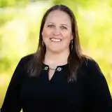 Contact Amanda Lee